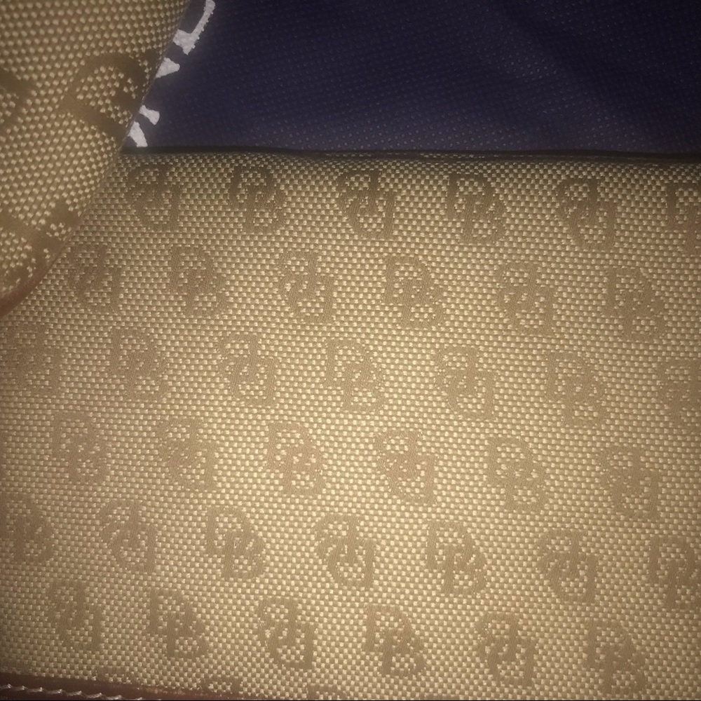 Dooney & Bourke Set - Picture 5 of 8